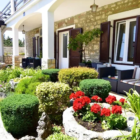公寓 Cozy With Garden 乌马格